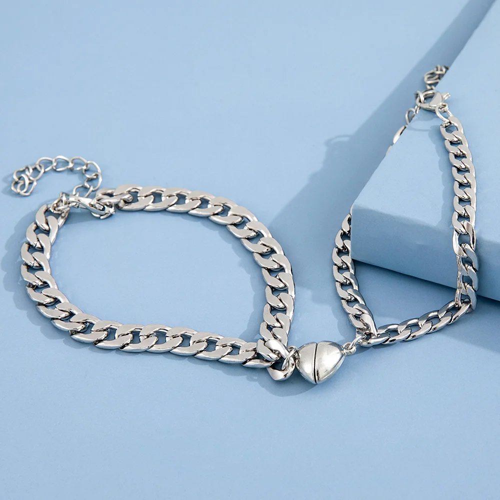 Stainless steel couple Bracelet simple and fashionable heart-shaped magnet attractive men's and women's hand jewelry set
