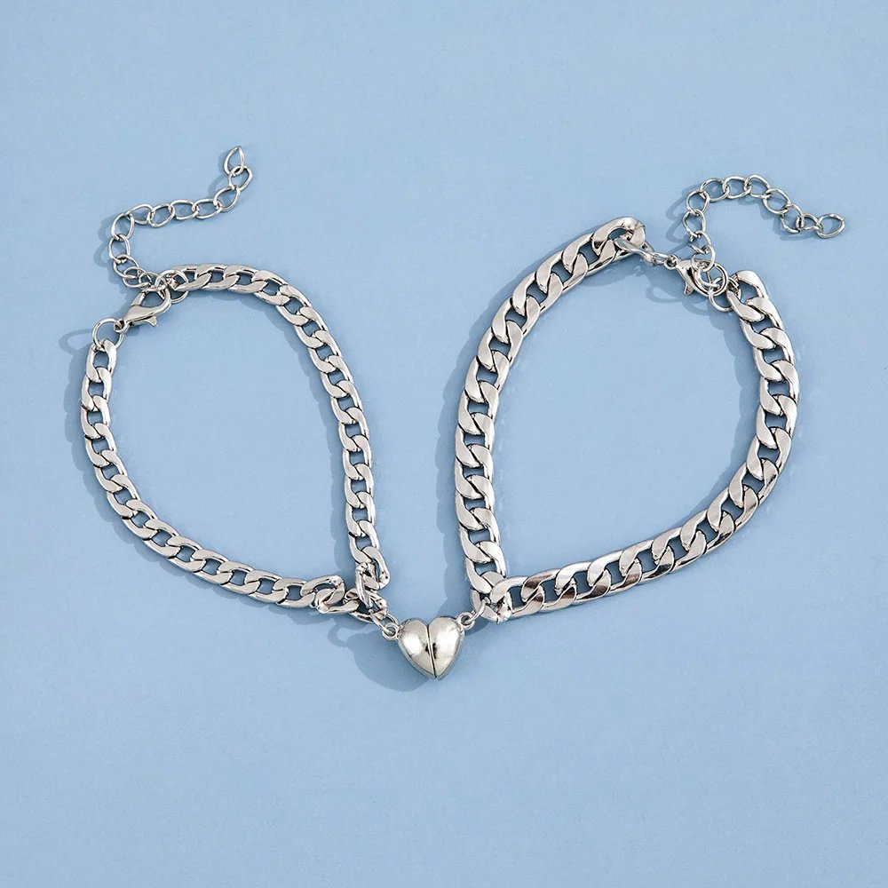 Stainless steel couple Bracelet simple and fashionable heart-shaped magnet attractive men's and women's hand jewelry set